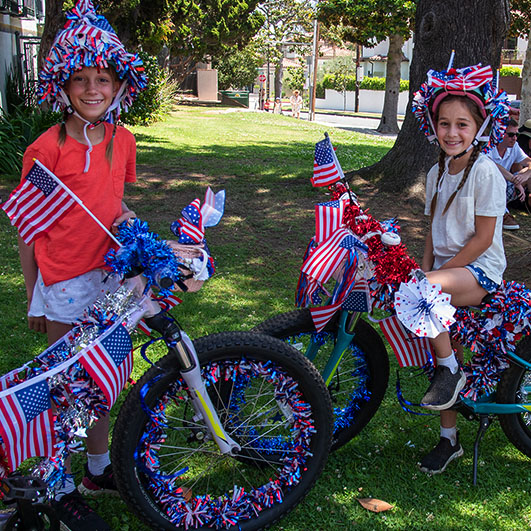 KIDS ON BIKES